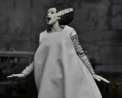 NECA Universal Monsters Ultimate 7 Inch Scale Action Figure - Bride Of Frankenstein (Black And White) 14 NECA Universal Monsters Ultimate 7 Inch Scale Action Figure - Bride Of Frankenstein (Black And White) -Child Toy Store 04821 unp 7 scaled 1