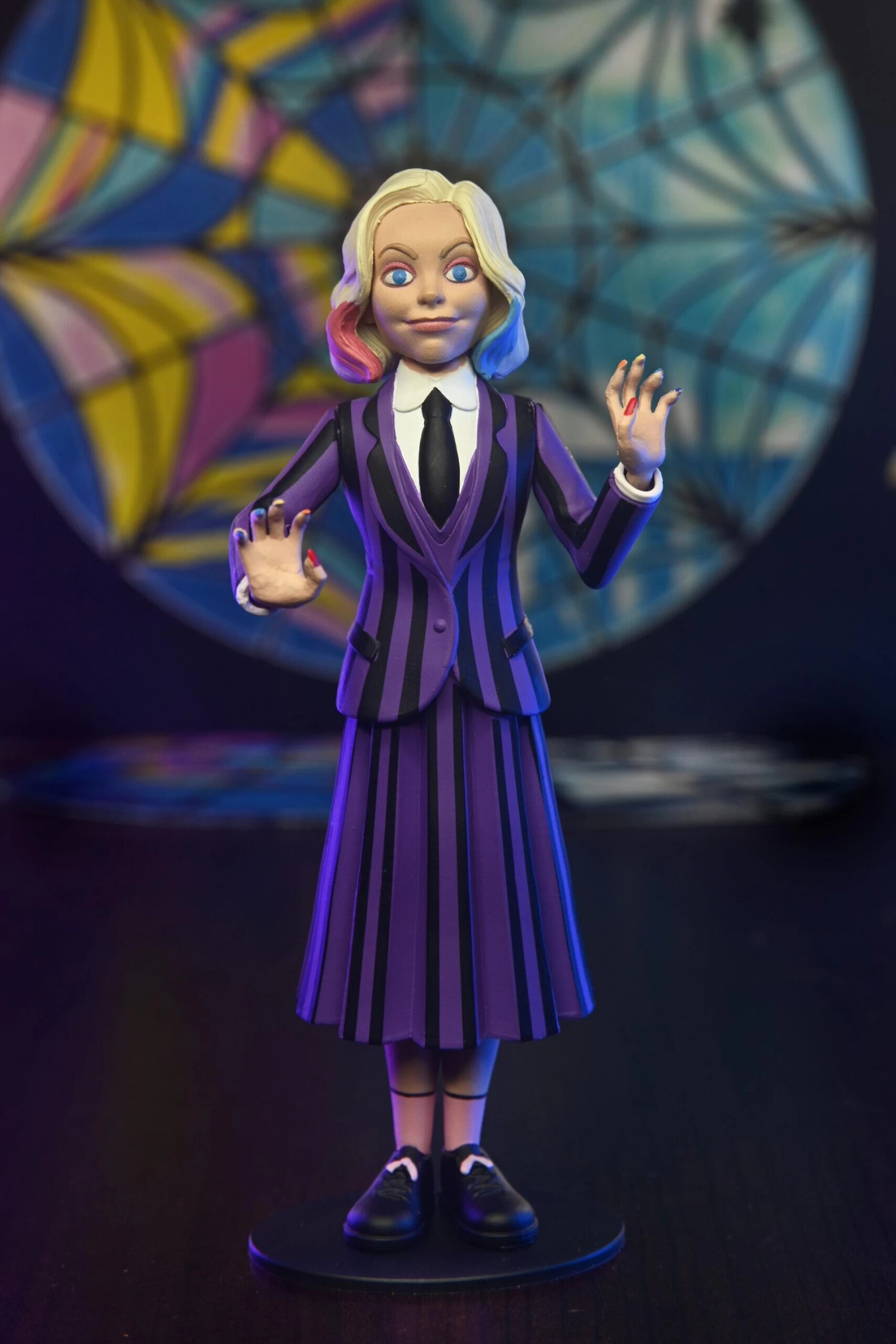 NECA *PRE-ORDER Wednesday Toony Terrors 6 Inch Scale Action Figure Series 1 - Enid (Nevermore Academy) 2 NECA *PRE-ORDER Wednesday Toony Terrors 6 Inch Scale Action Figure Series 1 - Enid (Nevermore Academy) - Image 2