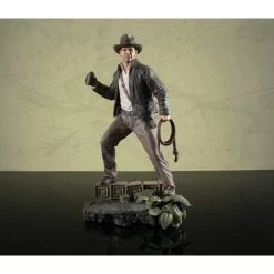 Diamond Select *PRE-ORDER Indiana Jones Treasures Premier Collection 1:7 Scale Statue -Child Toy Store 906c9556ae6241af864aab45ffc24c40xl