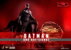 *PRE-ORDER Batman - The Batman DELUXE And Bat-Signal Hot Toys Collectibles 1/6 Scale Action Figure -Child Toy Store batman and bat signal dc comics gallery 622253a207f6d