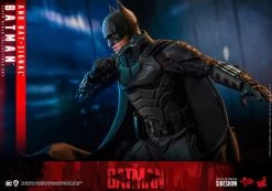 *PRE-ORDER Batman - The Batman DELUXE And Bat-Signal Hot Toys Collectibles 1/6 Scale Action Figure -Child Toy Store batman and bat signal dc comics gallery 622253a826e66