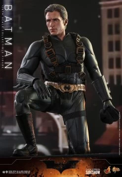 Batman - Batman Begins Hot Toys Collectibles 1/6 Scale Action Figure 16 Batman - Batman Begins Hot Toys Collectibles 1/6 Scale Action Figure -Child Toy Store batman gallery 606220a96631f