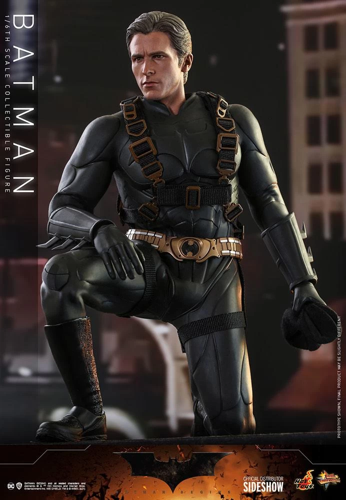 Batman - Batman Begins Hot Toys Collectibles 1/6 Scale Action Figure 7 Batman - Batman Begins Hot Toys Collectibles 1/6 Scale Action Figure - Image 7