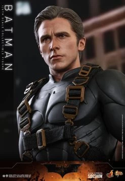 Batman - Batman Begins Hot Toys Collectibles 1/6 Scale Action Figure 17 Batman - Batman Begins Hot Toys Collectibles 1/6 Scale Action Figure -Child Toy Store batman gallery 606220c0cf356