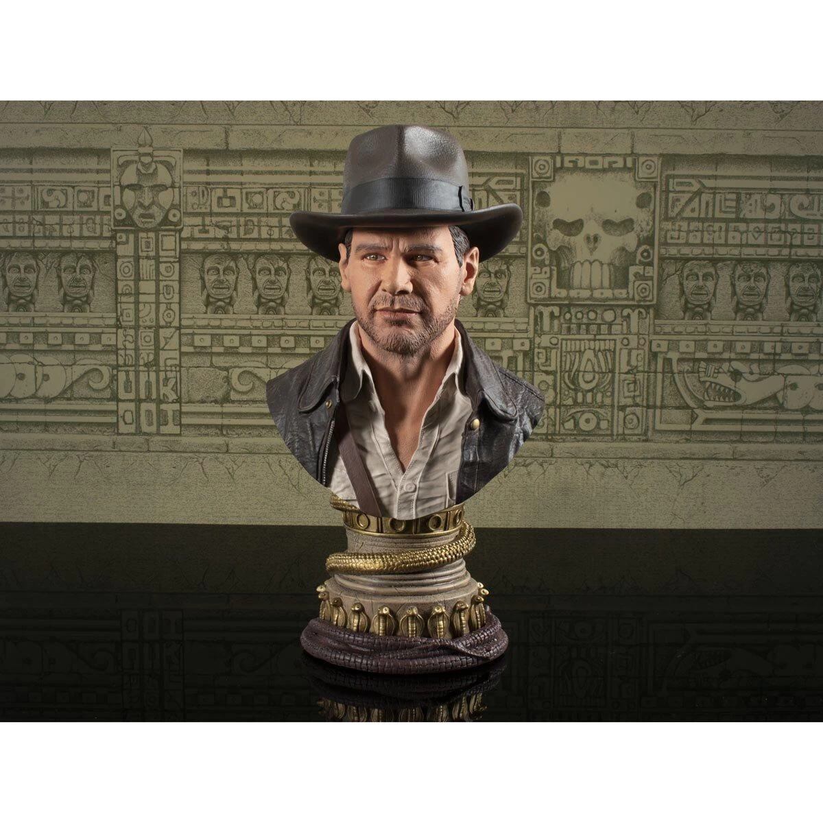 Diamond Select *PRE-ORDER Indiana Jones: The Raiders Of The Lost Ark Legends In 3D 1:2 Scale Bust - Indiana Jones 2 Diamond Select *PRE-ORDER Indiana Jones: The Raiders Of The Lost Ark Legends In 3D 1:2 Scale Bust - Indiana Jones - Image 2