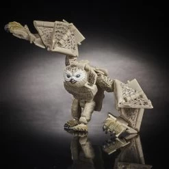 Hasbro Dungeons & Dragons Action Figure - White Owlbear -Child Toy Store f5214 prod dd collectible white owlbear 101 online 2000sq