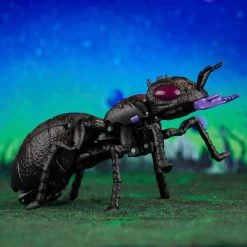 Hasbro Transformers Generations Legacy Evolution Voyager Action Figure - Antagony -Child Toy Store f6942 dio tra gen selects antagony 0012 2000px 300dpi