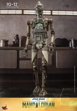 *PRE-ORDER IG-12 (The Mandalorian) - Star Wars Hot Toys Collectibles 1/6 Scale Action Figure -Child Toy Store ig 12 gallery 64909635eea21