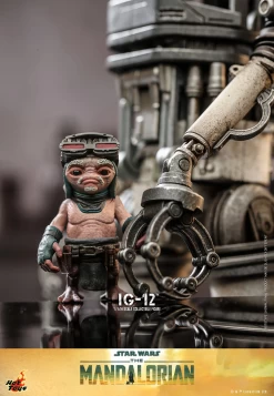 *PRE-ORDER IG-12 (The Mandalorian) - Star Wars Hot Toys Collectibles 1/6 Scale Action Figure -Child Toy Store ig 12 gallery 6490963844a2a