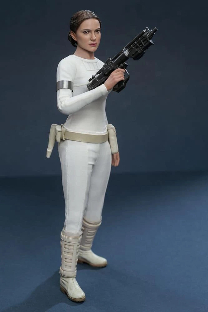 *PRE-ORDER Padme Amidala - Star Wars Hot Toys Collectibles 1/6 Scale Action Figure 2 *PRE-ORDER Padme Amidala - Star Wars Hot Toys Collectibles 1/6 Scale Action Figure - Image 2